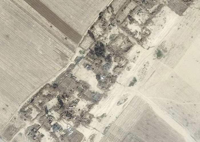 Satellite image of the Iraqi village of Tabaj Hamid after it was razed. No building were left standing by January 2015.