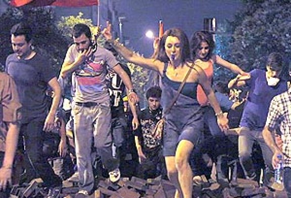 Gezi Olaylarına Farklı Bir Bakış-Mehmet Ayaz